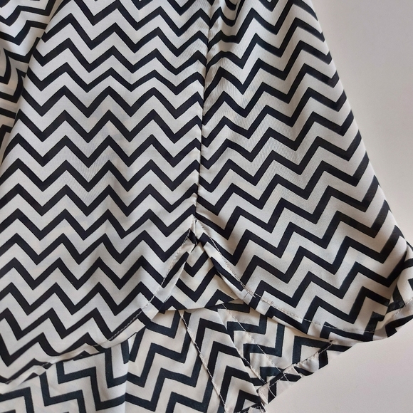 American Eagle Outfitters Women's Blouse Size Sm. - Picture 8 of 16